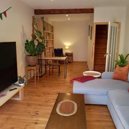 L'oustal Des Amis بيت للعطل