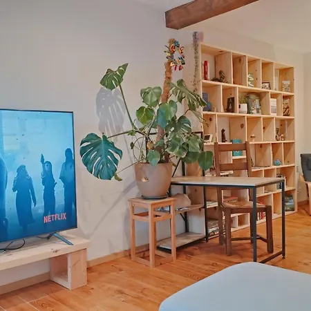 L'oustal Des Amis بيت للعطل *