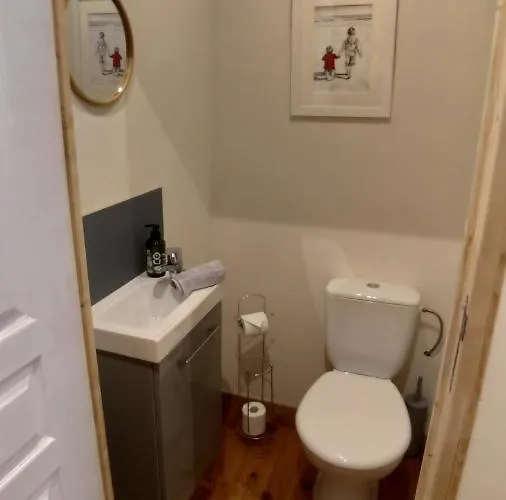 L'oustal Des Amis Hébergement de vacances *